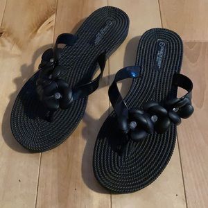 Black Flower Flip Flops